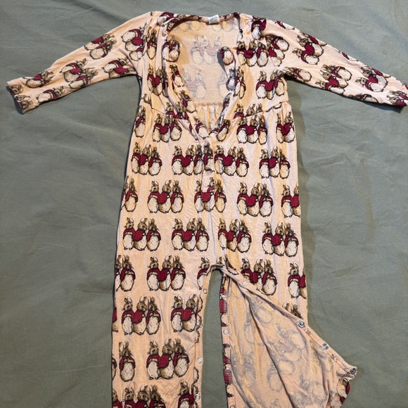 Kate Quinn Bunny romper - Picture 1 of 2